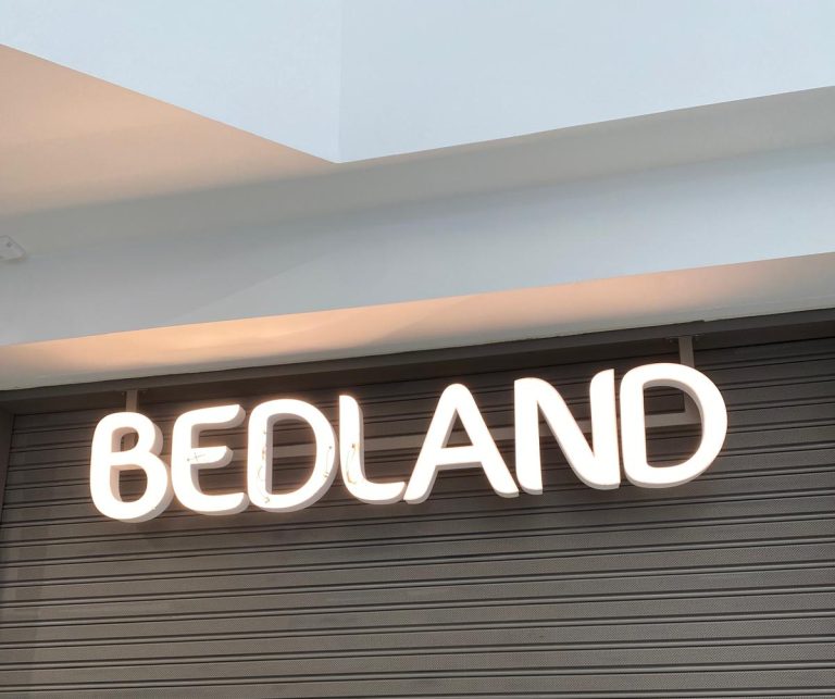 corpóreos con luz Bedland